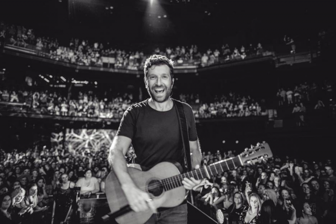 Brett Eldredge at Beacon Theatre