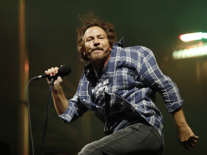 Eddie Vedder & The Earthlings at Beacon Theatre